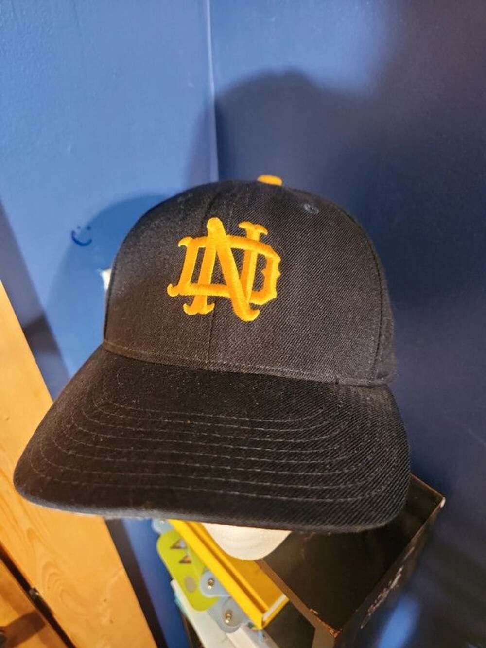 Vintage New Era Pro Model University of Notre Dame Fighting Irish Snapback Cap